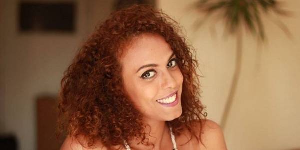 مصرية طُردت من وظيفتها بسبب بشرتها.. فاختيرت ضمن جميلات العالم!