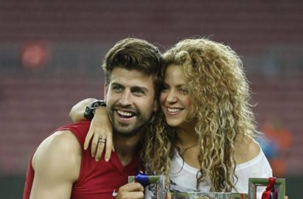 بيكيه وشاكيرا يستعدان لإزاحة الستار عن منزلهما الجديد