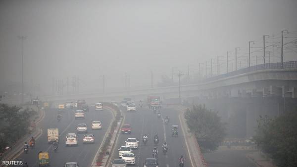 غيمة تحبس سكان نيودلهي في منازلهم!