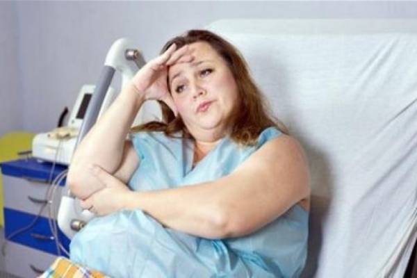 دراسة: أبناء «البدينات» يواجهون شيخوخة مبكرة