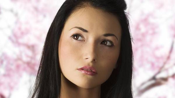 هذا هو سر اليابانيات للحفاظ على بشرة مشرقة بعد الـ50