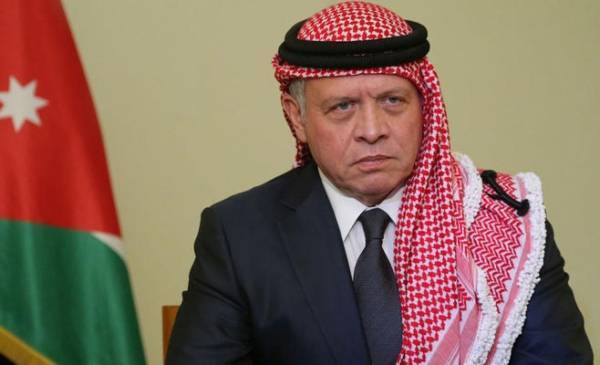 الملك يعزي خادم الحرمين بوفاة الأمير تركي بن عبدالعزيز