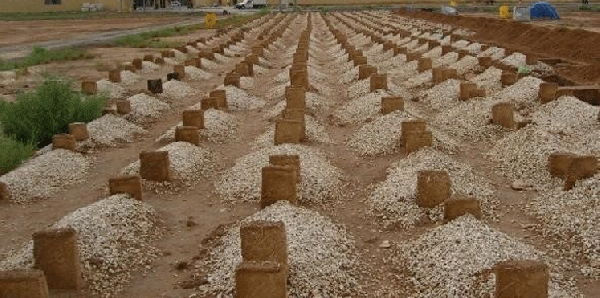 آيفون يدفع سعوديًّا لنبش قبر خاله