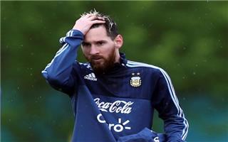 ميسي يتعرض لمتاعب صحية قبل مواجهة كولومبيا