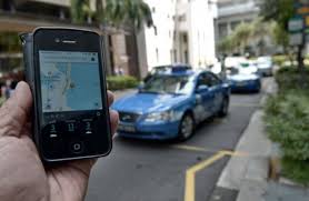 اللوزي: لا ترخيص للشـركات التي تعمل من خلال التطبيقات الذكية إلى الآن