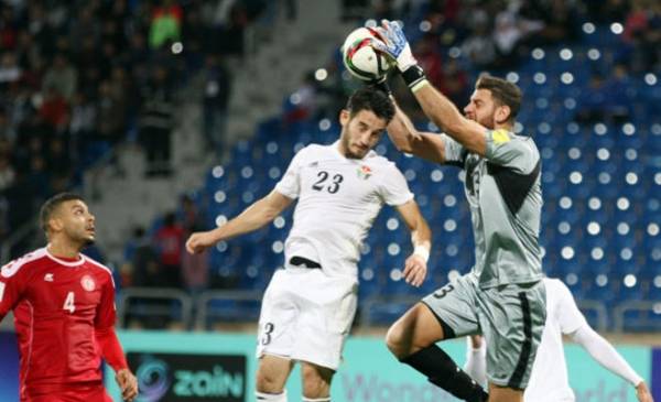 منتخب الكرة يفقد بوصلة الفوز ويخرج متعادلا مع شقيقه اللبناني