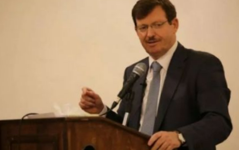 الصيادلة ينتظرون من وزير الصحة تحديد موعد انتخابات نقابتهم