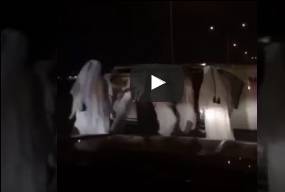 بالفيديو.. لحظة انقلاب سيارة عريس سعودي أثناء الزفة