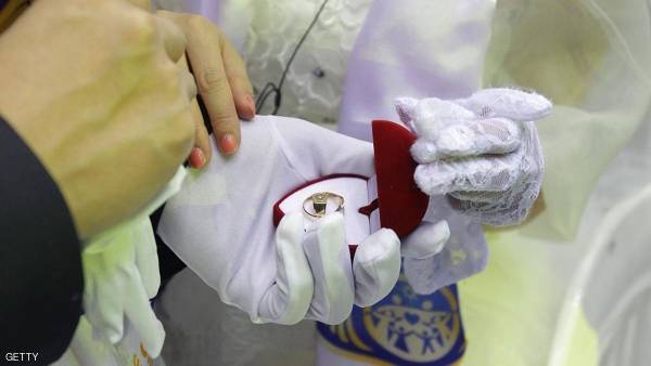 دراسة تقارن فرص النجاح في الزواج المرتّب وزواج الحب