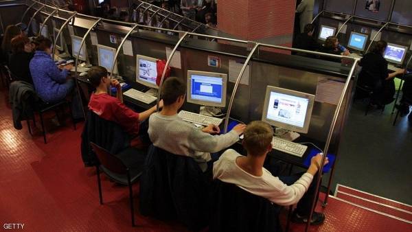 الاتحاد الدولي للاتصالات: نصف سكان الأرض يستخدمون شبكة الانترنت