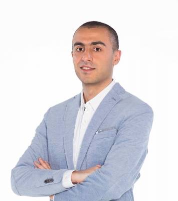 قديسات يهدي مخترعه لفحص الجينات لمركز الحسين للسرطان