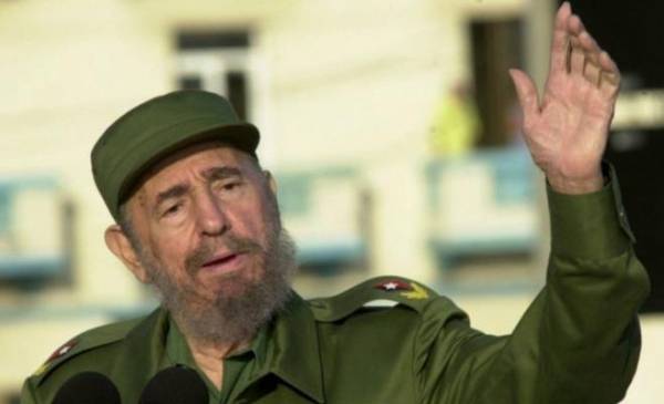 بيت عزاء لكاسترو في الكرك