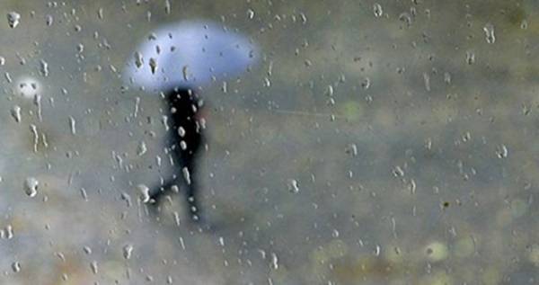 توقع زخات مطرية وسط وجنوب المملكة