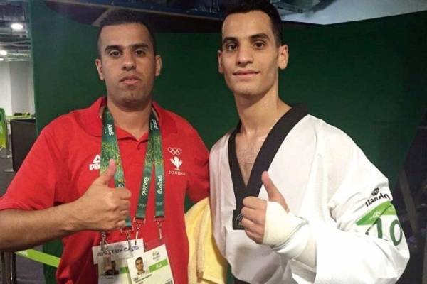 ابو غوش والعساف في منافسات افضل لاعب ومدرب في العالم