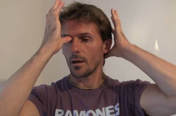 طريقة بسيطة وفعالة تخلّصكَ من الصداع المزمن خلال 60 ثانية فقط