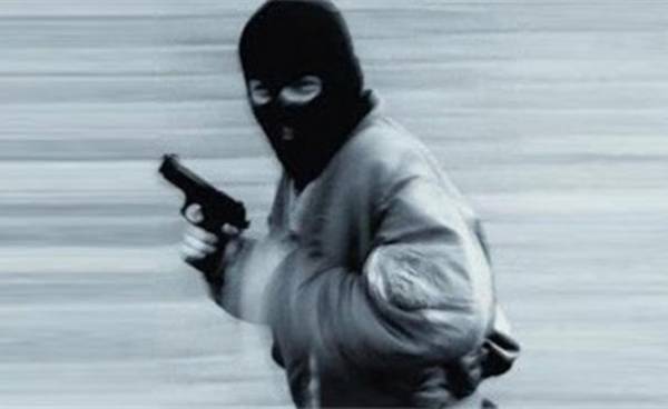 سطو مسلح على سوبرماركت في صويلح فيديو