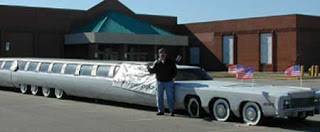 أطول ليموزين في العالم في كاليفورنيا