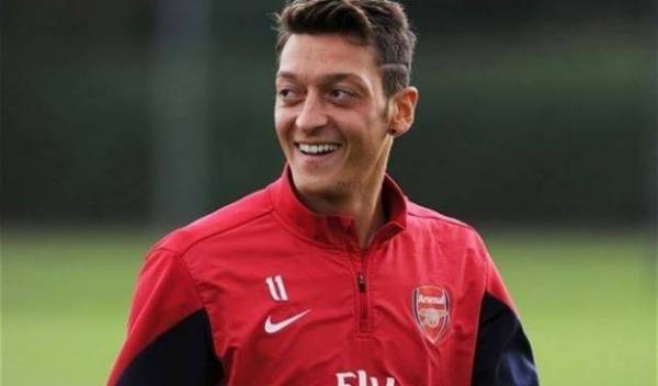 بالفيديو.. ألطف 10 لاعبي كرة القدم في العالم