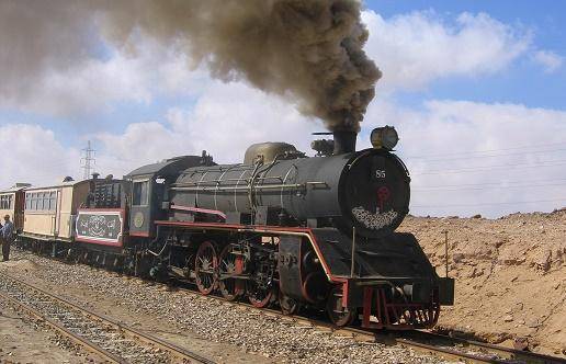 قطارات لنقل المسافرين من وإلى المطار خلال المنخفض