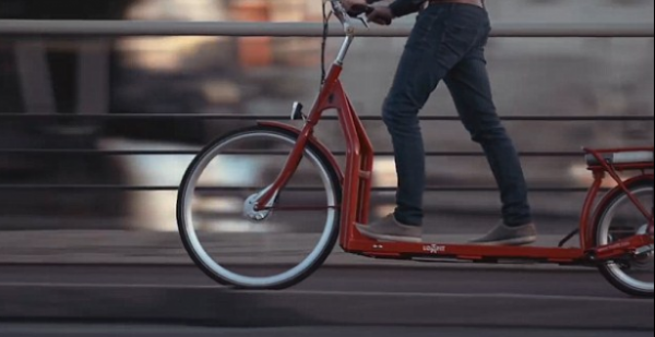 بالفيديو: ابتكار دراجة كهربائية تتحرك بالمشي