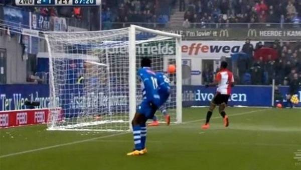 بالفيديو: 10 لحظات مضحكة في مباريات كرة القدم عام 2016!