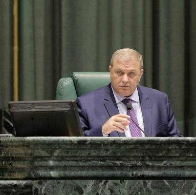 عطية يرفع جلسة النواب وينقذ حماد من طرح الثقة