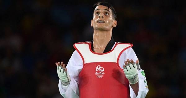 الأردنية تحرم البطل أبو غوش من الفصل الدراسي