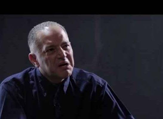 المتهم  مع رجل الاعمال امجد العريان  شاهدوها الآن على اليوتيوب