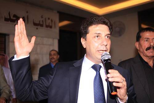 أمجد المسلماني الكلام مثل الدواء القليل منه انفع والكثير منه قاتل