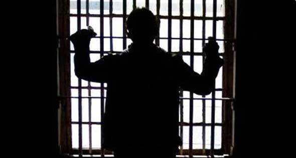 الحكم بالحبس خمس سنوات لقاتل ابن جيرانه في البقعة