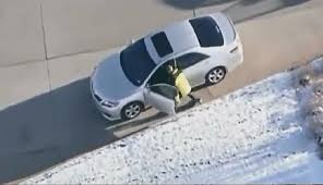 إربد إنتحلا شخصية رجال الأمن.. وسلبا منه 9 الاف دينار(تفاصيل)