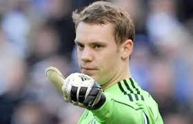 مانويل نوير معجب بالنشامى