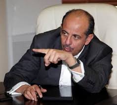 ثـورة في مكتب وزير الشباب !