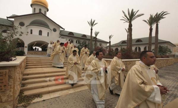 الكنائس الكاثوليكية تحيي الحج للمغطس