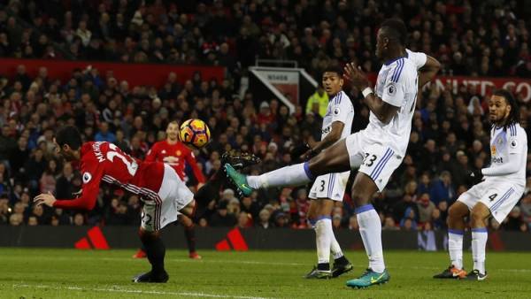 شاهد أفضل هدف في الدوري الإنكليزي بركلة العقرب