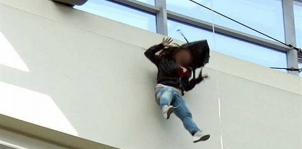 انتحار ثلاثيني من شرفة منزله في الزرقاء