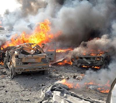 انفجار سيارة مفخخة على الجانب السوري من مخيم الركبان واصابة العشرات