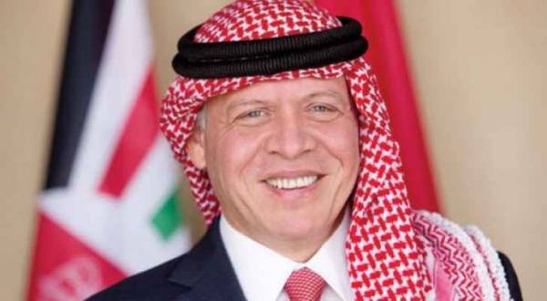 الملك يلتقي وزير الدفاع البريطاني