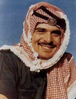 18 عاما على رحيل الحسين (صور)