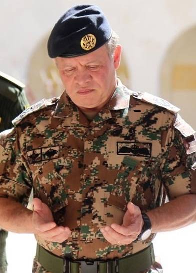 الملك يزور ضريح المغفور له الملك الحسين بن طلال