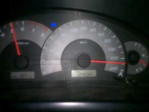 ضبط سيارة بسرعة 235 كم على الطريق الصحراوي