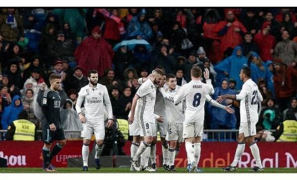 ريال مدريد يستعيد صدارة الليغا من برشلونة