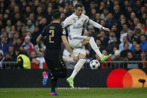 ريال مدريد يعاقب نابولي بثلاثية في دوري الأبطال (فيديو)