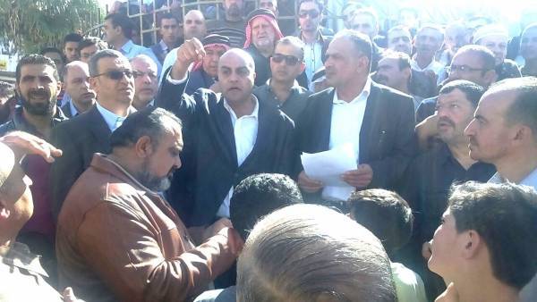 الكركيّون يَرفضون قرارات(حُكومة مصّاص الجيوب)..ويُساندون النائب الحباشنة بوقفة إحتجاجيّة