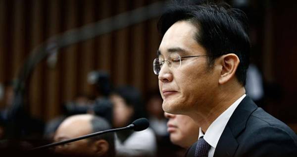 اتهامات جديدة تلاحق رئيس سامسونغ