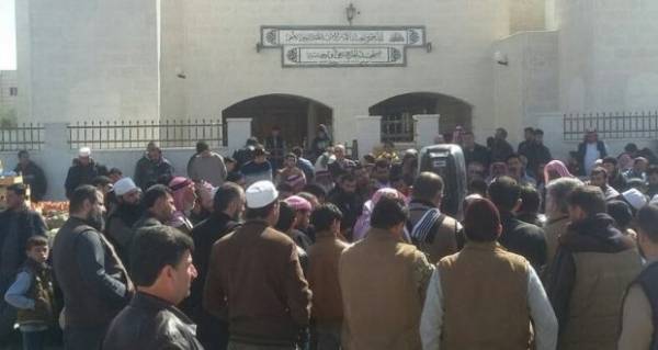 مسيرة في معان عقب صلاة الجمعة للمطالبة بالافراج عن المعتقلين الذين اعتقلوا أواخر العام الماضي.