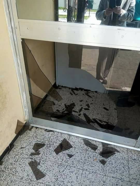 بالصور والفيديو.. مشاجرة في جامعة أبطالها “أكاديميون”