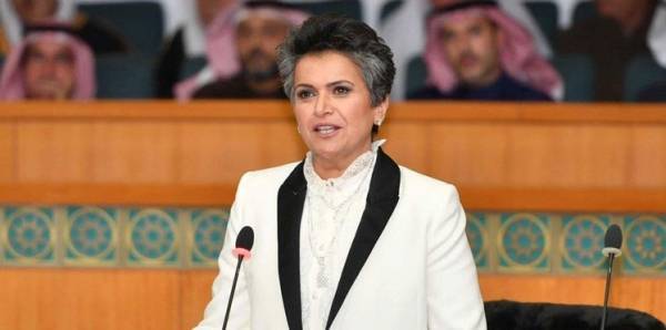 في خطوة غير مسبوقة.. برلمانية كويتية تطلب الإذن من الشعب لأخذ إجازة