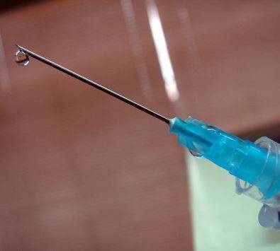 الحكومة رفعت أسعار (الإبر و الشاش والقطن الطبيين )