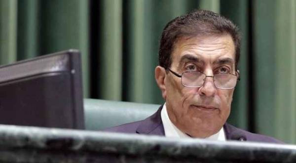 الطراونة يتراجع عن قرار نقل موظفين في النواب بعد احتجاجهم